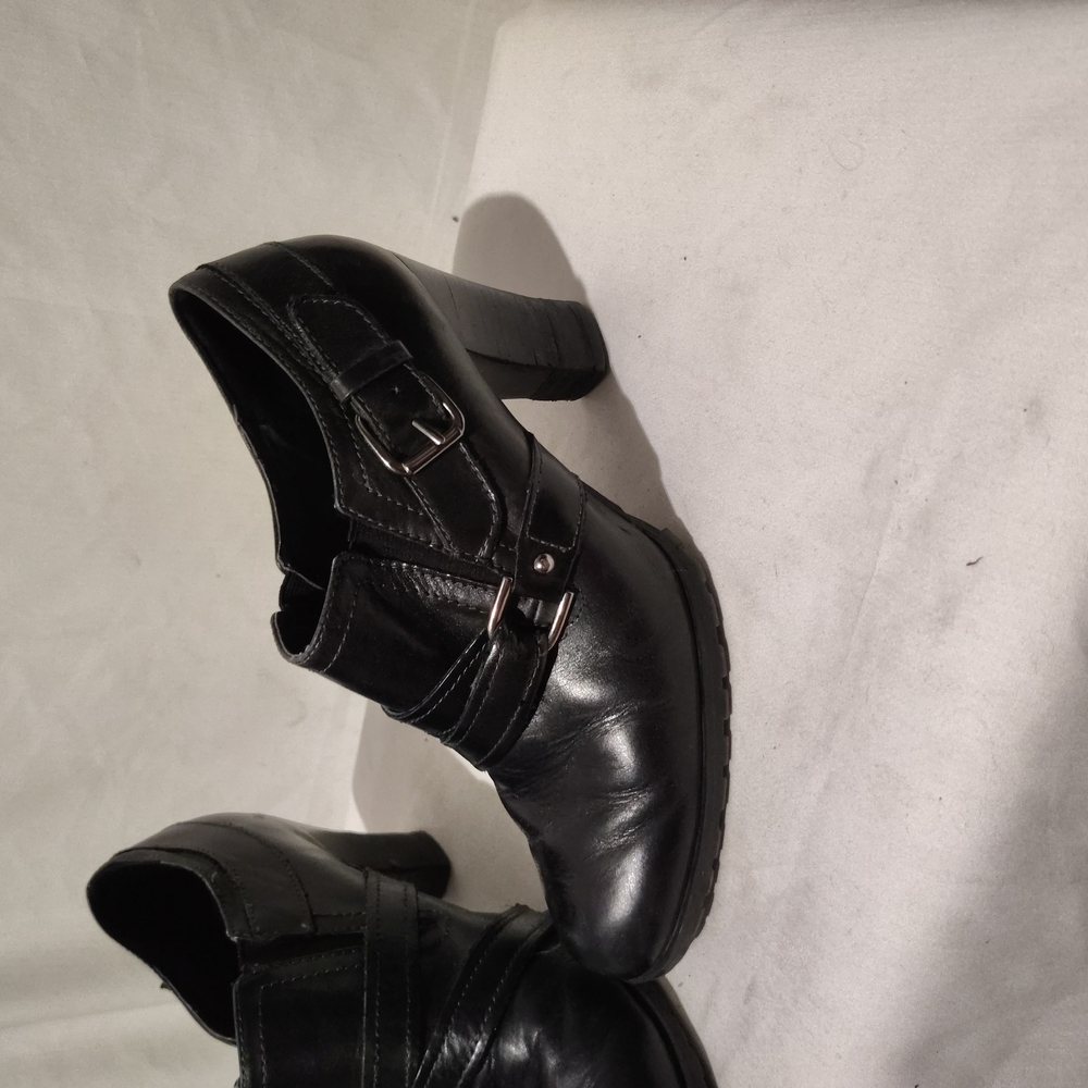 Audrey Brooke, Carlie leather black ankle boot, heel,  size 8.5, slid on